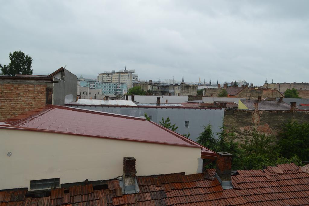 Csikos Apartment Клуж-Напока Екстериор снимка